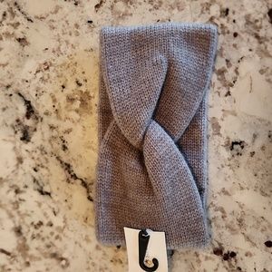 NWT Knit Knot Headband